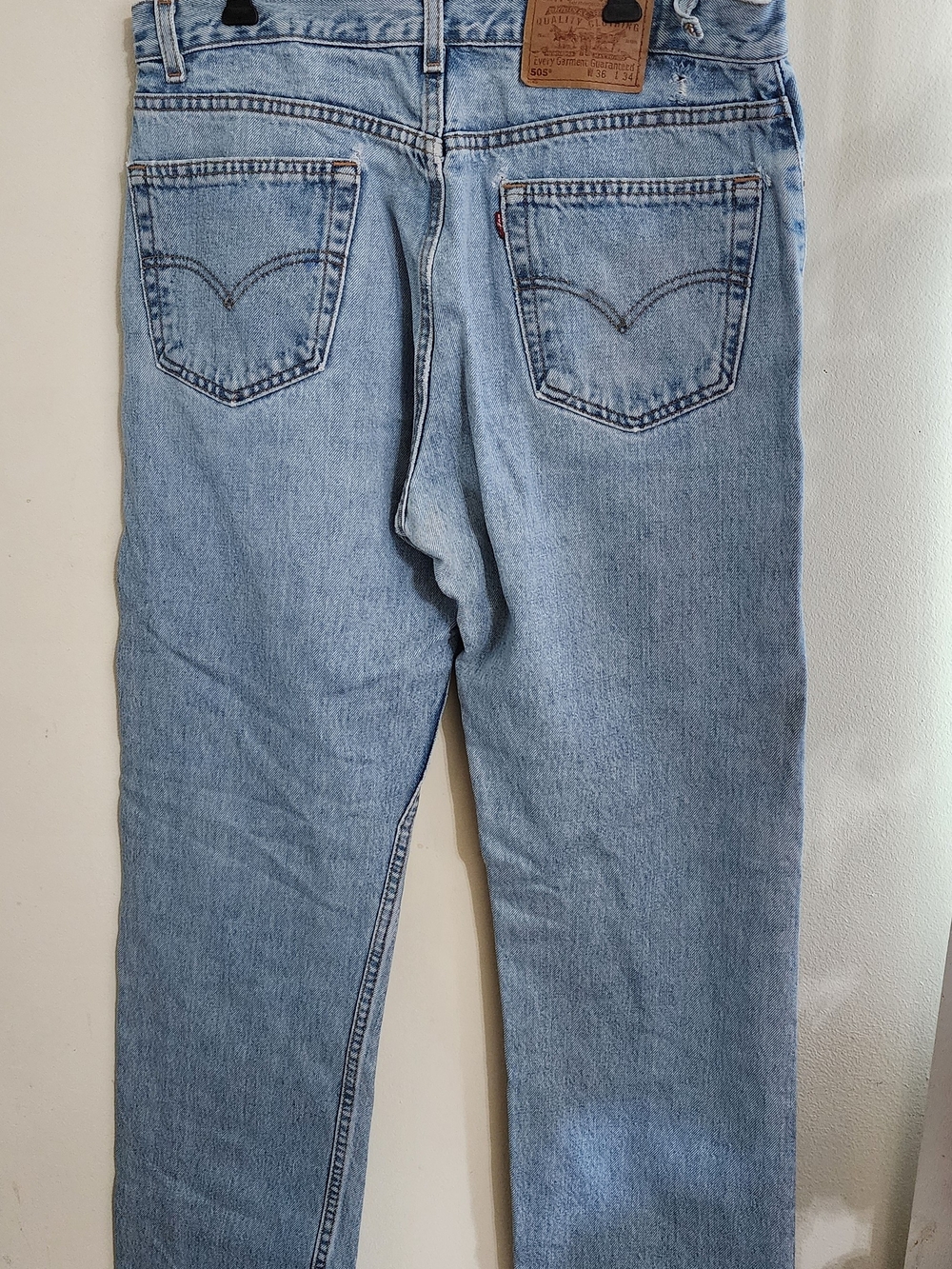 Vintage Levi's 505 Regular Fit Straight Leg Light Wash Denim Jeans 36x34